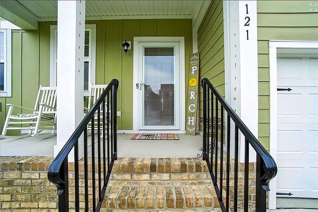 121 Meadows Landing LN, SUFFOLK VA 23434 - Photo 4