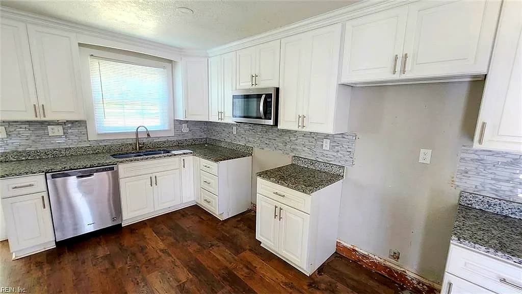 3740 Carolina RD, SUFFOLK VA 23434 - Photo 3