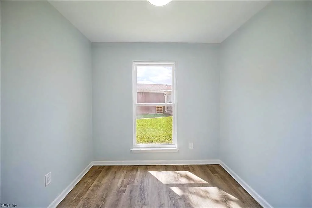 4216 Grove CT, VIRGINIA BEACH VA 23462 - Photo 5