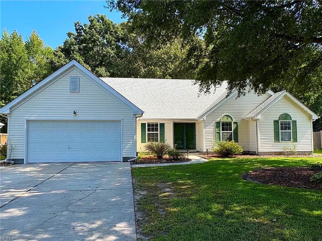 717 Treetop LN, CHESAPEAKE VA 23320 - Photo 2