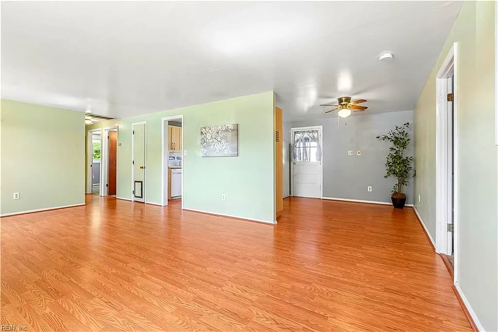 1907 Hart CIR, HAMPTON VA 23663 - Photo 4