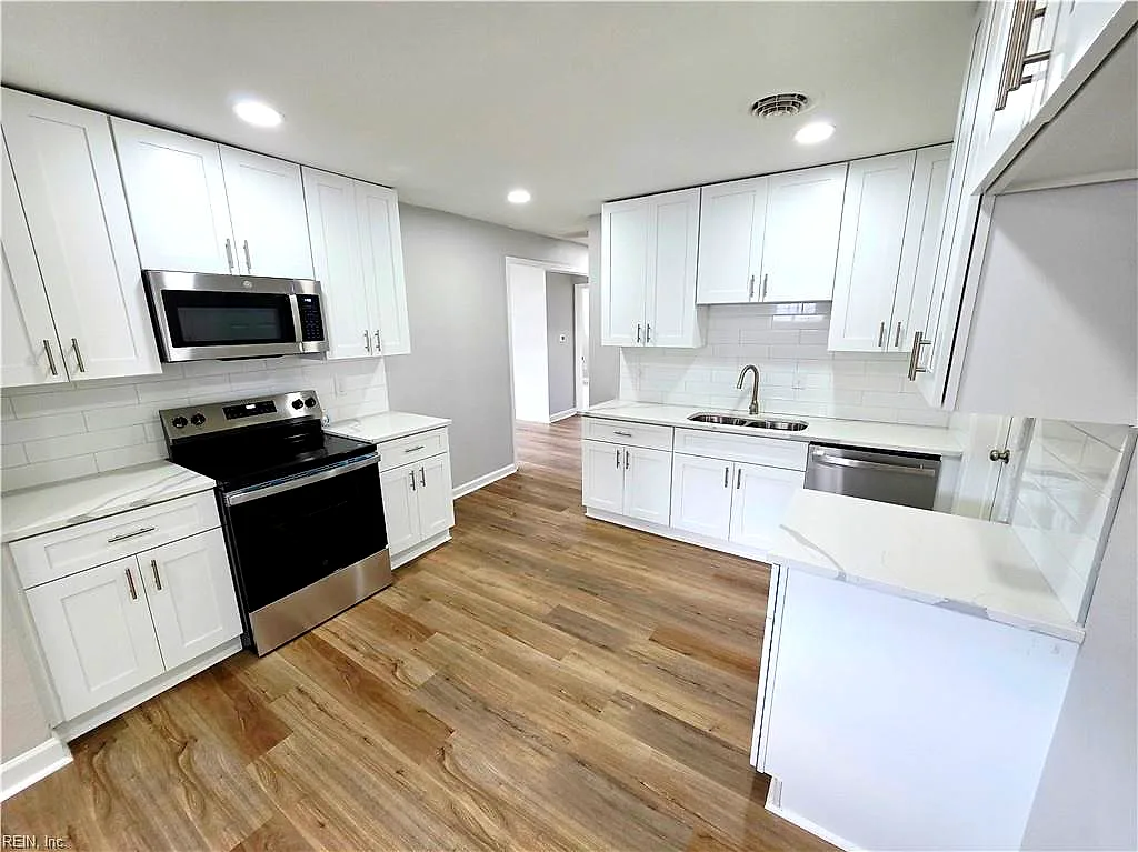 726 Childs Ave, Hampton, VA
