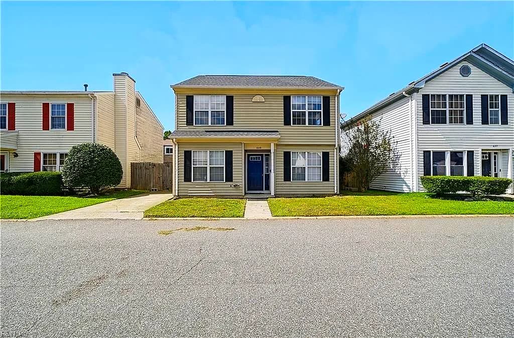 609 McLaw DR, NEWPORT NEWS VA 23608 - Photo 3