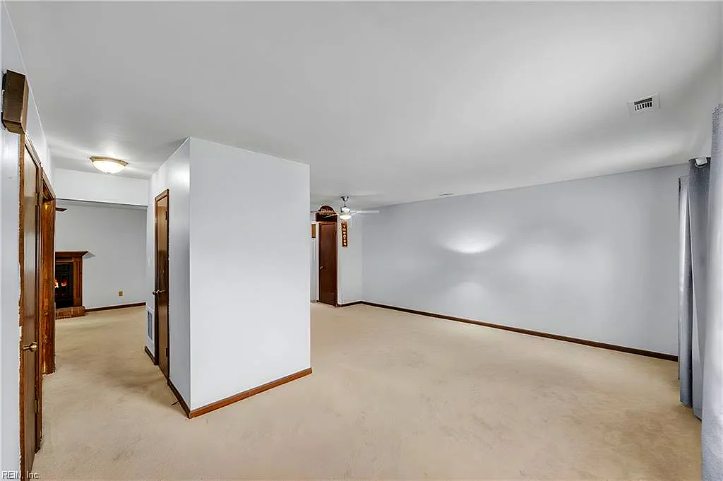 3520 Campion AVE, VIRGINIA BEACH VA 23462 - Photo 5