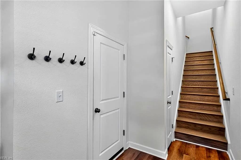 9564 21st Bay ST, NORFOLK VA 23518 - Photo 5