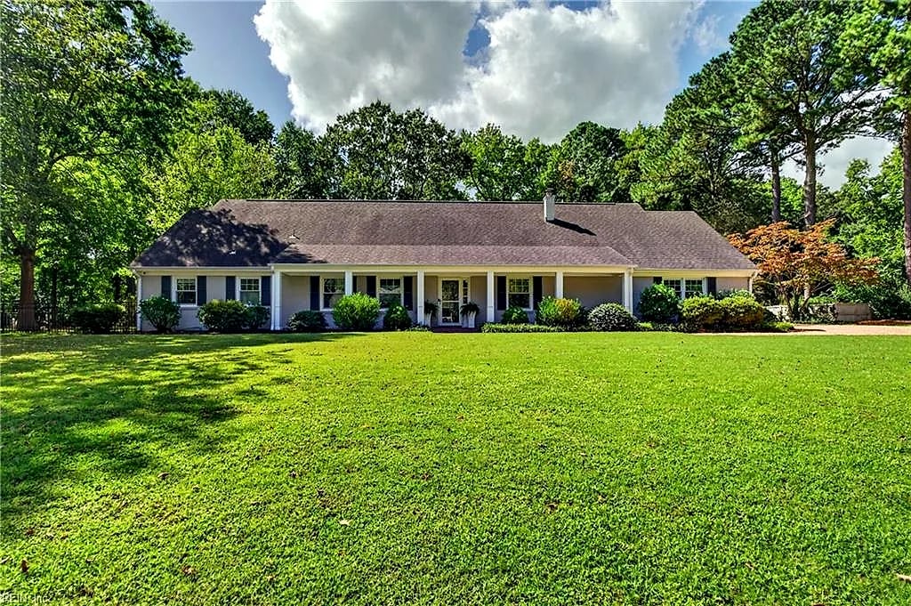 1805 Fleet TER, VIRGINIA BEACH VA 23454