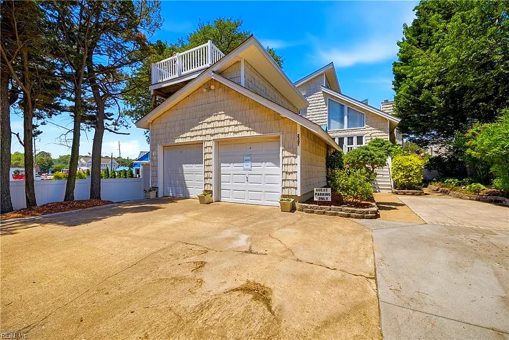2305 Dinwiddie RD, VIRGINIA BEACH VA 23455 - Photo 2