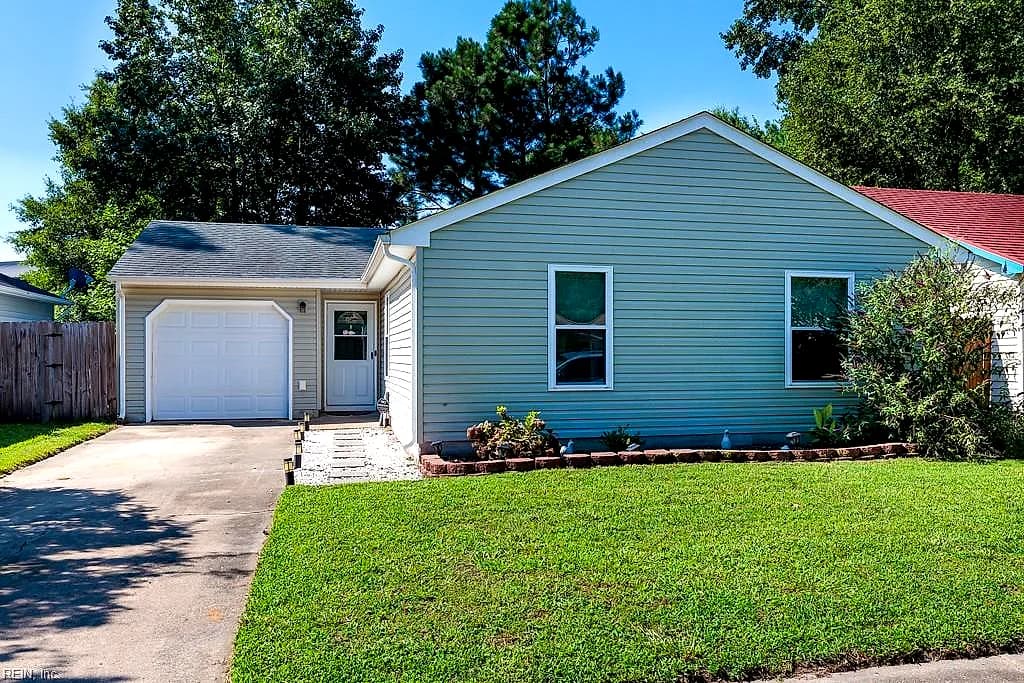 1307 Eaglewood DR, VIRGINIA BEACH VA 23454 - Photo 4