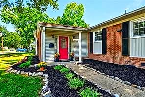 604 Virginius DR, VIRGINIA BEACH VA 23452 - Photo 4