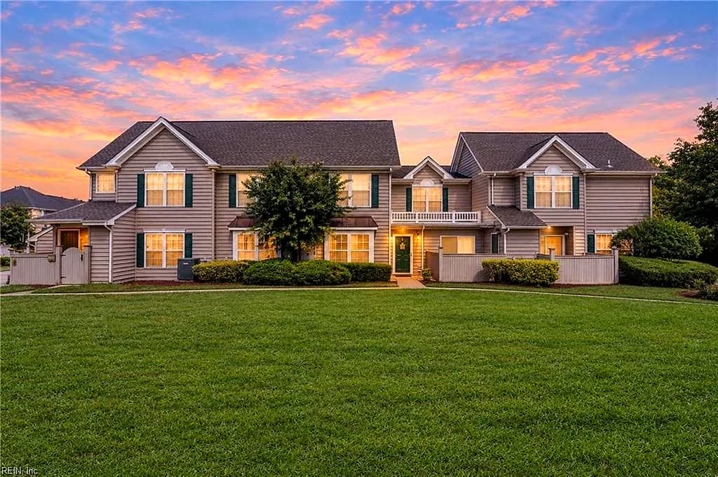 2359 Old Greenbrier RD, CHESAPEAKE VA 23325 - Photo 2