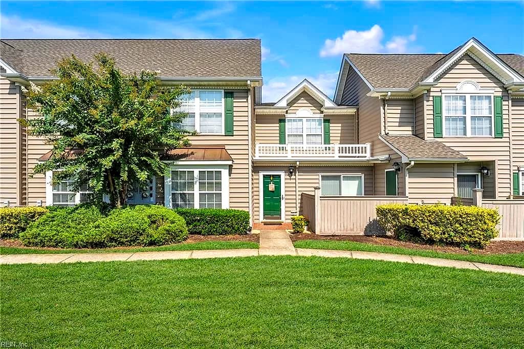 2359 Old Greenbrier RD, CHESAPEAKE VA 23325 - Photo 3