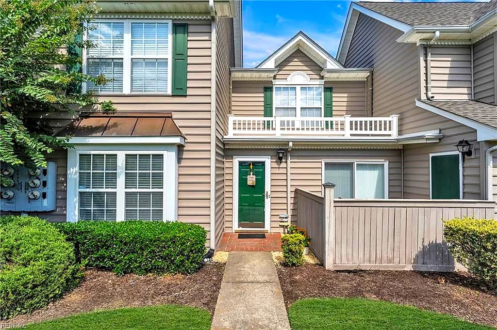 2359 Old Greenbrier RD, CHESAPEAKE VA 23325 - Photo 4