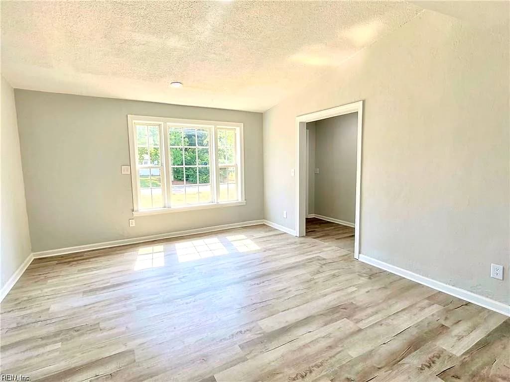1012 Towanda RD, VIRGINIA BEACH VA 23464 - Photo 5