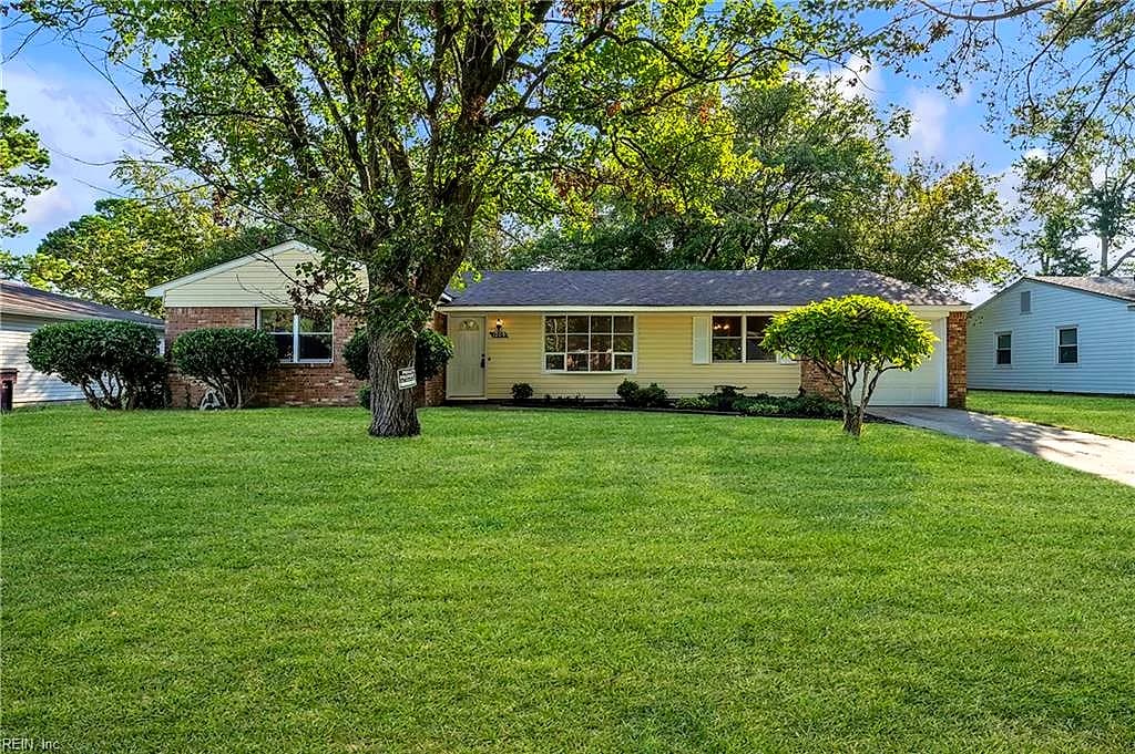 1209 Sir Galahad DR, CHESAPEAKE VA 23324 - Photo 3