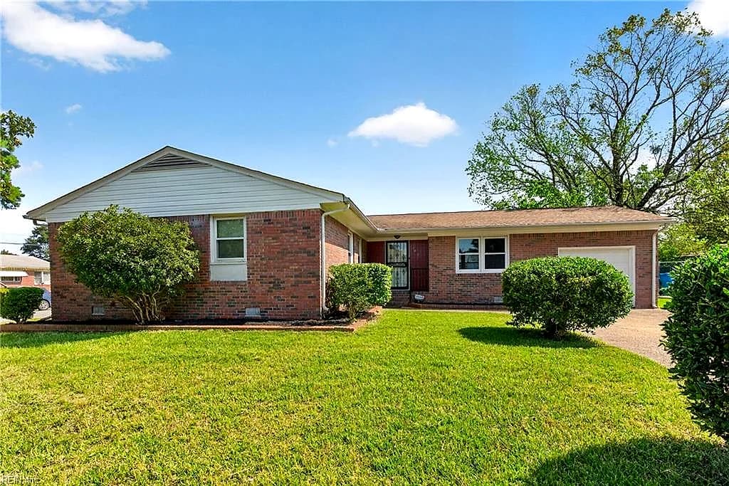 1657 Tiller LN, CHESAPEAKE VA 23321 - Main photo