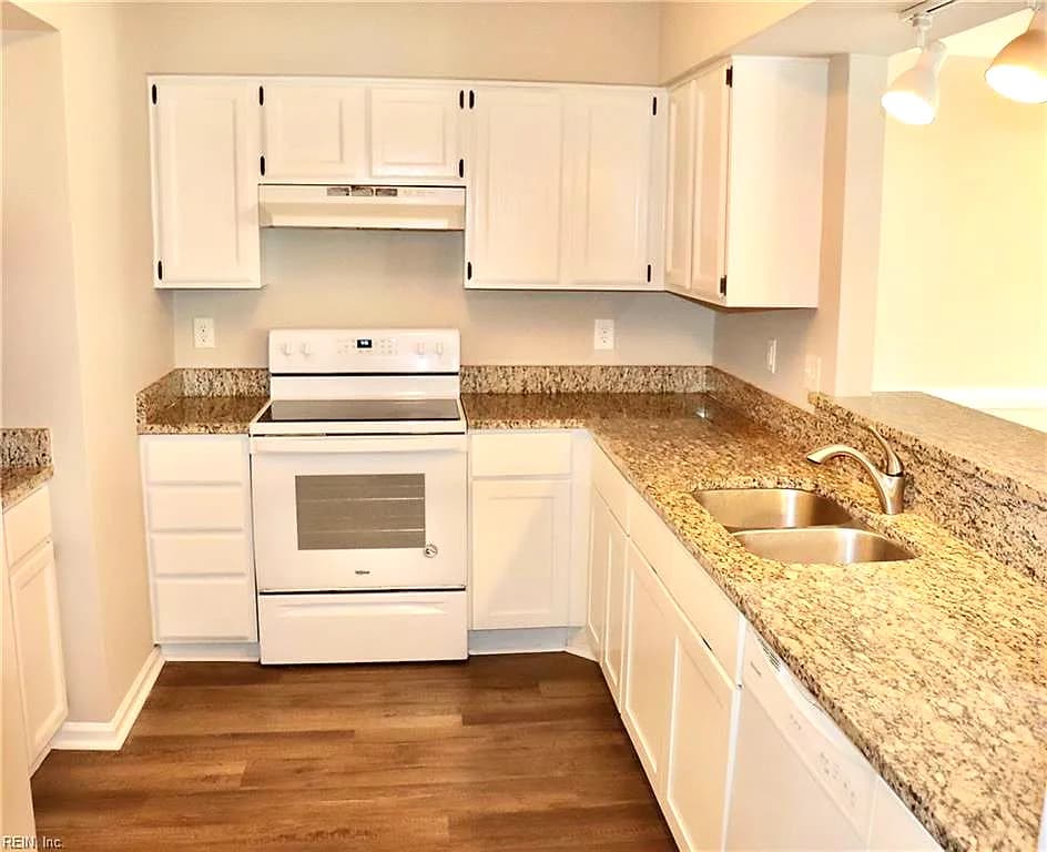 773 Whitehurst Landing RD, VIRGINIA BEACH VA 23464 - Photo 3