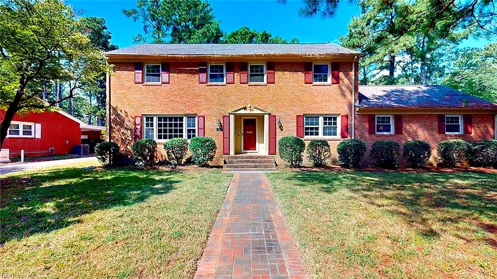 723 E Riverview DR, SUFFOLK VA 23434 - Photo 2
