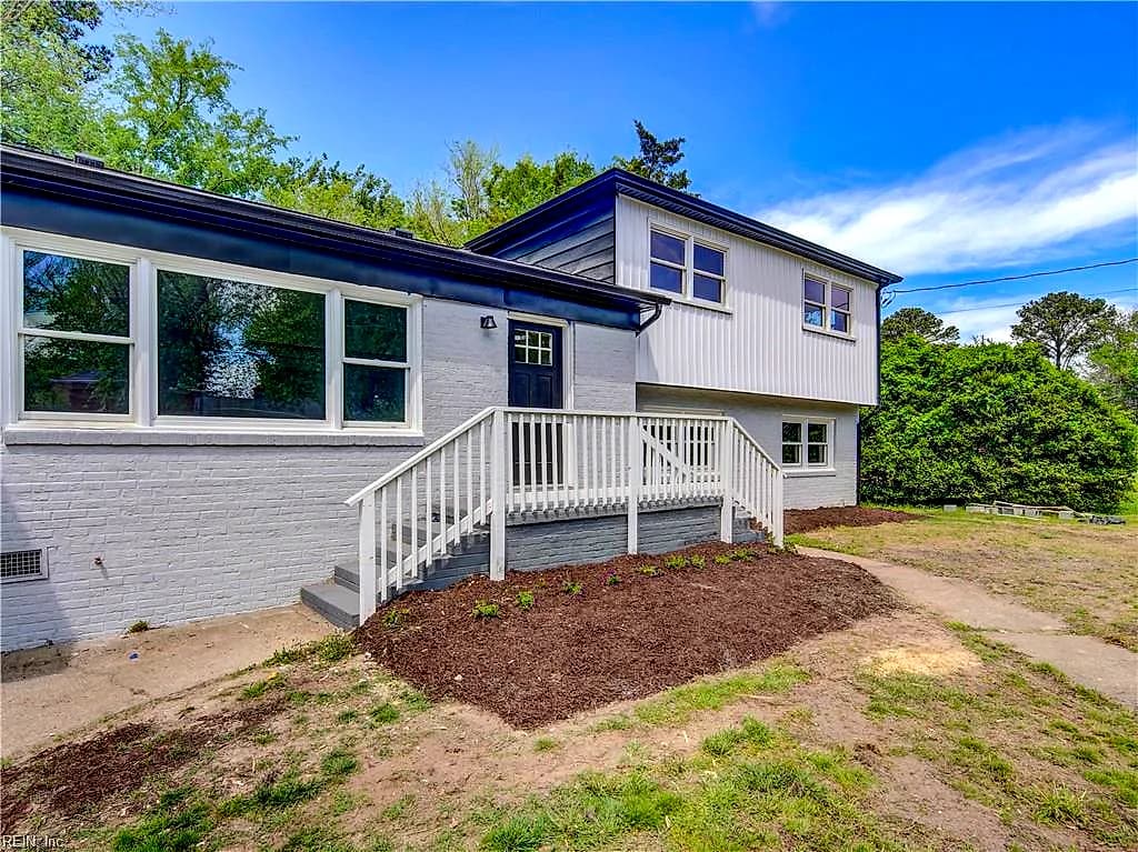 9 Riverdale DR, HAMPTON VA 23666 - Photo 4