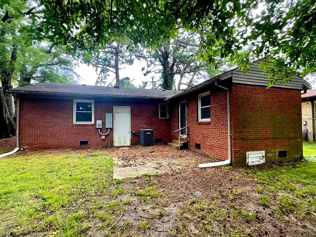 2514 Narrow ST, CHESAPEAKE VA 23324 - Photo 3