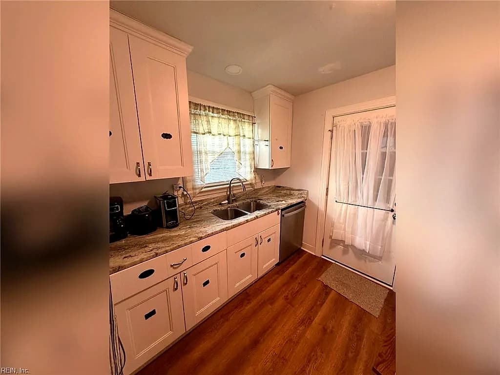 2405 Virginia Beach BLVD, NORFOLK VA 23504 - Photo 3