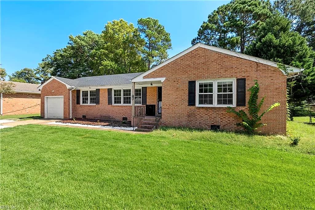 4109 Taylor RD, CHESAPEAKE VA 23321 - Photo 2