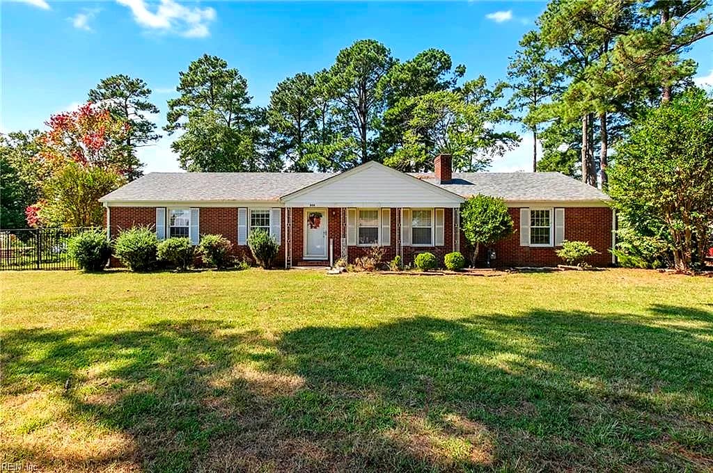 908 Magruder RD, SMITHFIELD VA 23430 - Main photo
