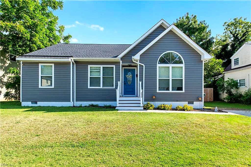 230 Maple AVE, NEWPORT NEWS VA 23607 - Main photo