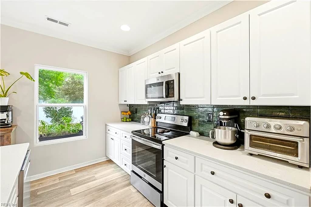 265 Richardson ST, NORFOLK VA 23503 - Photo 4