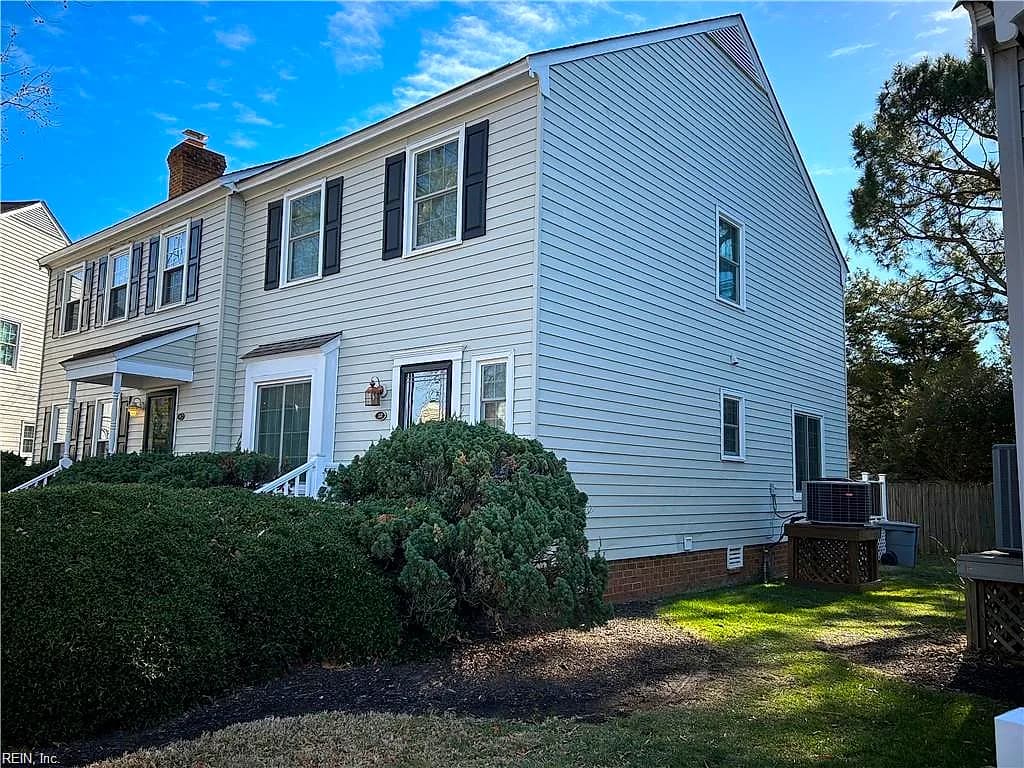 12 Capps Quarters NONE, HAMPTON VA 23669 - Main photo