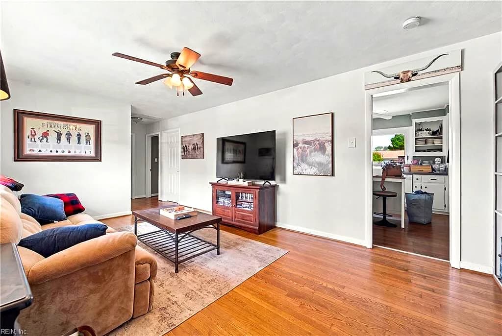 13 Bedford CT, HAMPTON VA 23664 - Photo 5