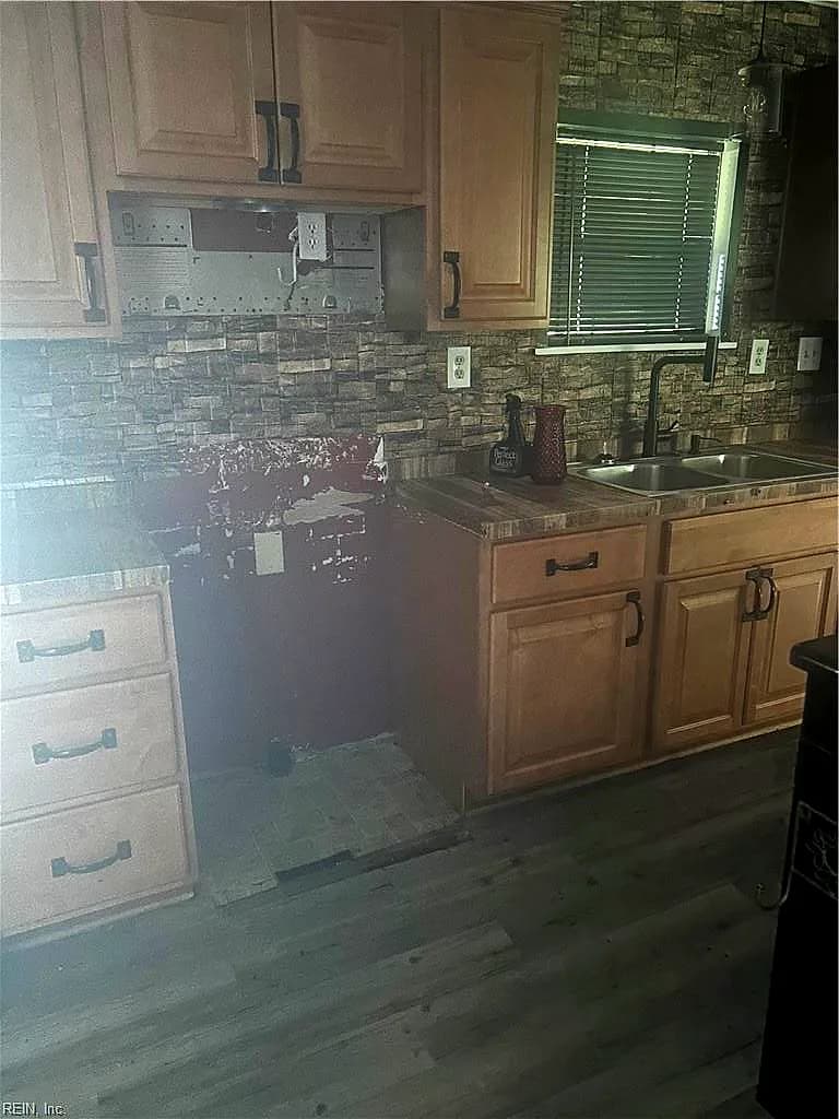 1422 Wilroy RD, SUFFOLK VA 23434 - Photo 4