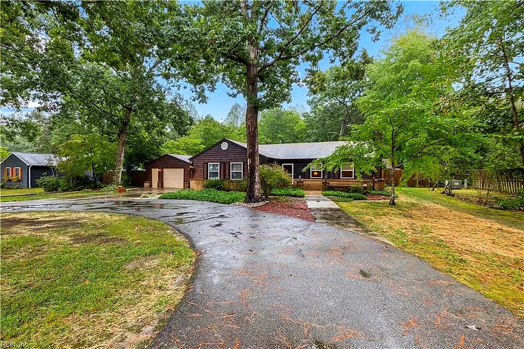 8165 Sheffield DR, GLOUCESTER VA 23061 - Photo 4