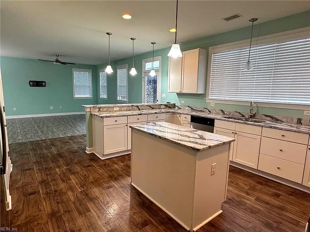 4213 Archstone DR, VIRGINIA BEACH VA 23456 - Photo 5