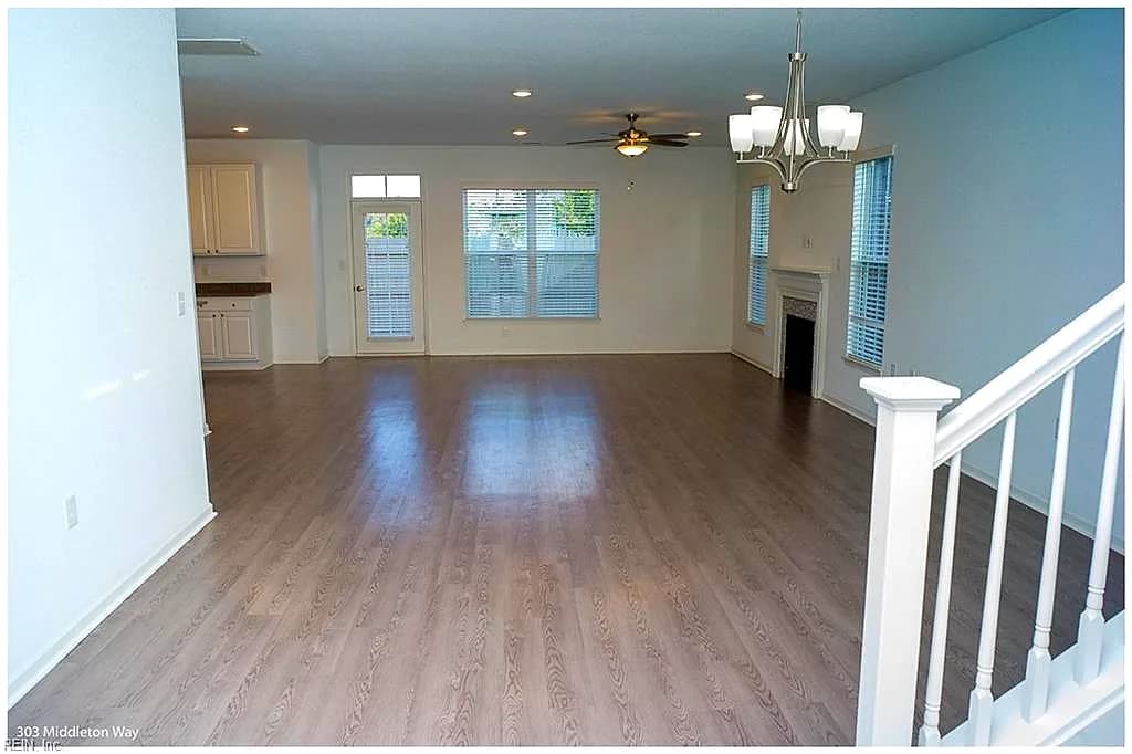 303 Middleton WAY, CHESAPEAKE VA 23322 - Photo 5