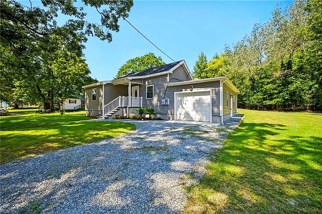 329 Washington AVE, FRANKLIN VA 23851
