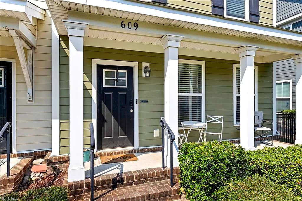609 Veery ST, CHESAPEAKE VA 23323 - Photo 3