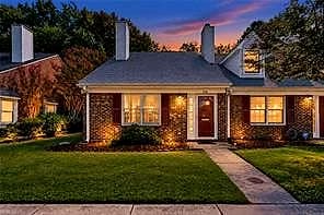 106 Englewood DR, YORKTOWN VA 23692 - Main photo