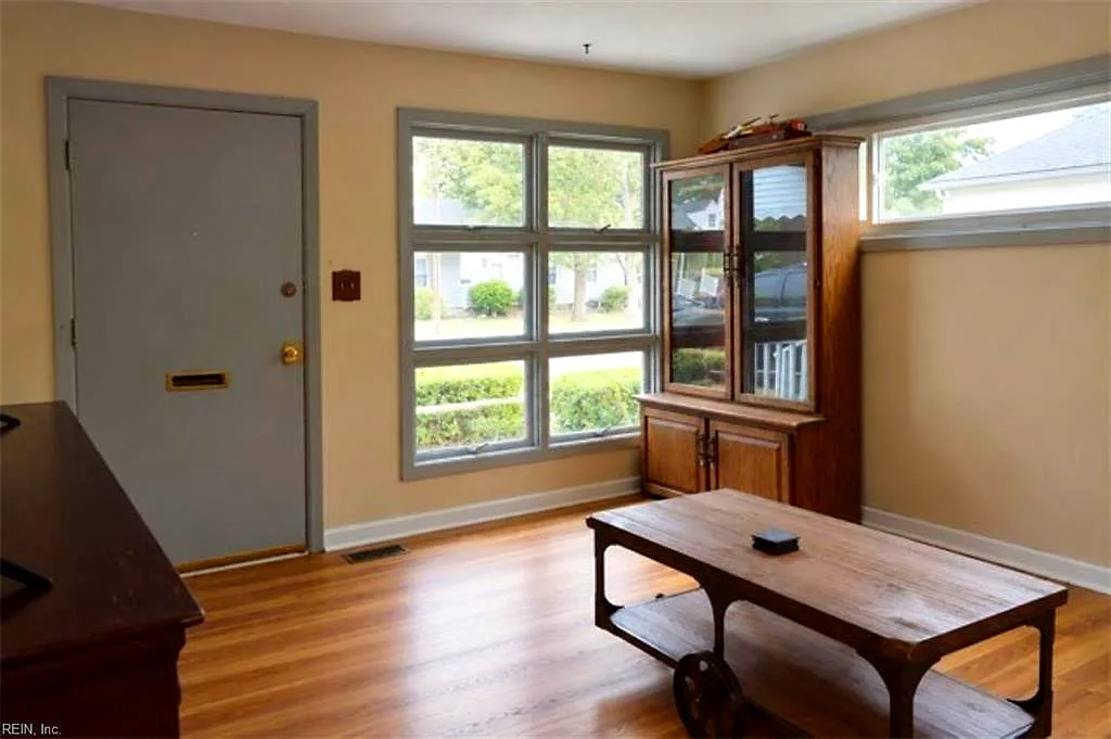 1041 Jewell AVE, PORTSMOUTH VA 23701 - Photo 3