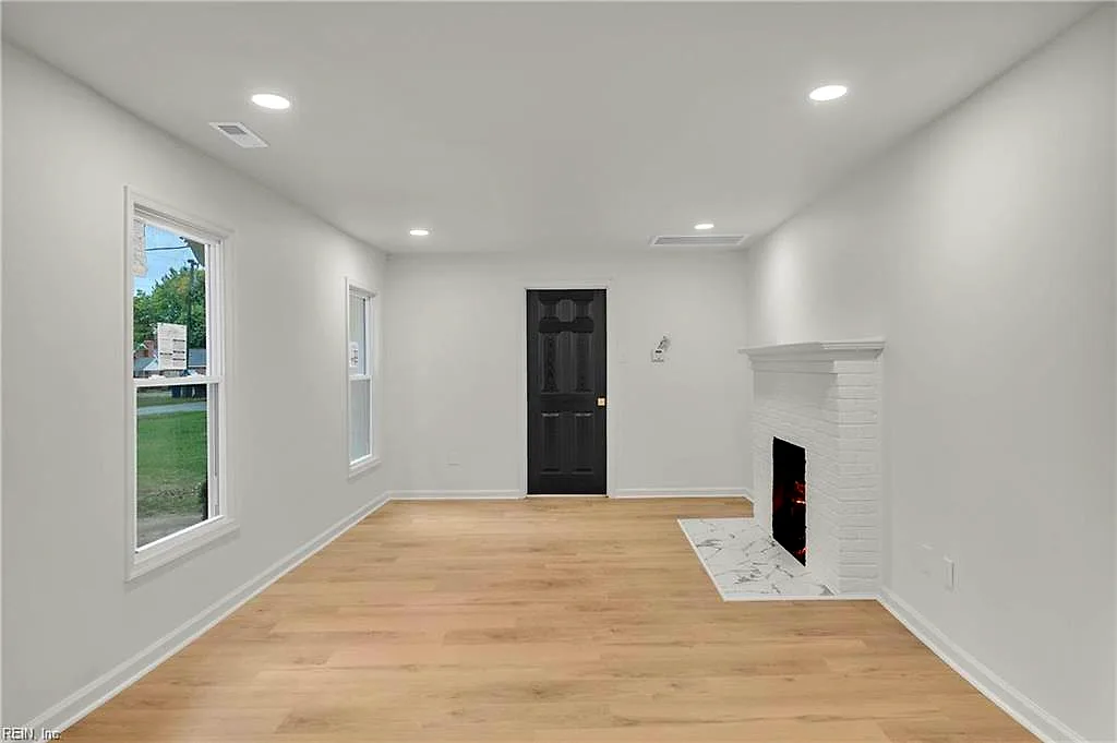 5902 Old AVE, NEWPORT NEWS VA 23605 - Photo 5