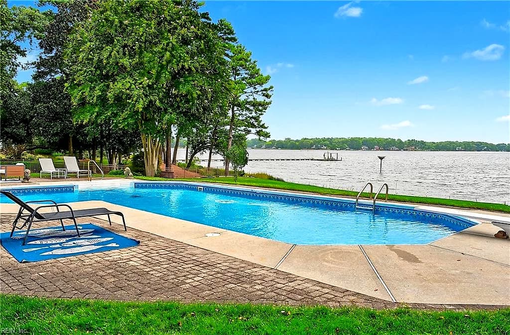3068 Kline DR, VIRGINIA BEACH VA 23452 - Photo 4