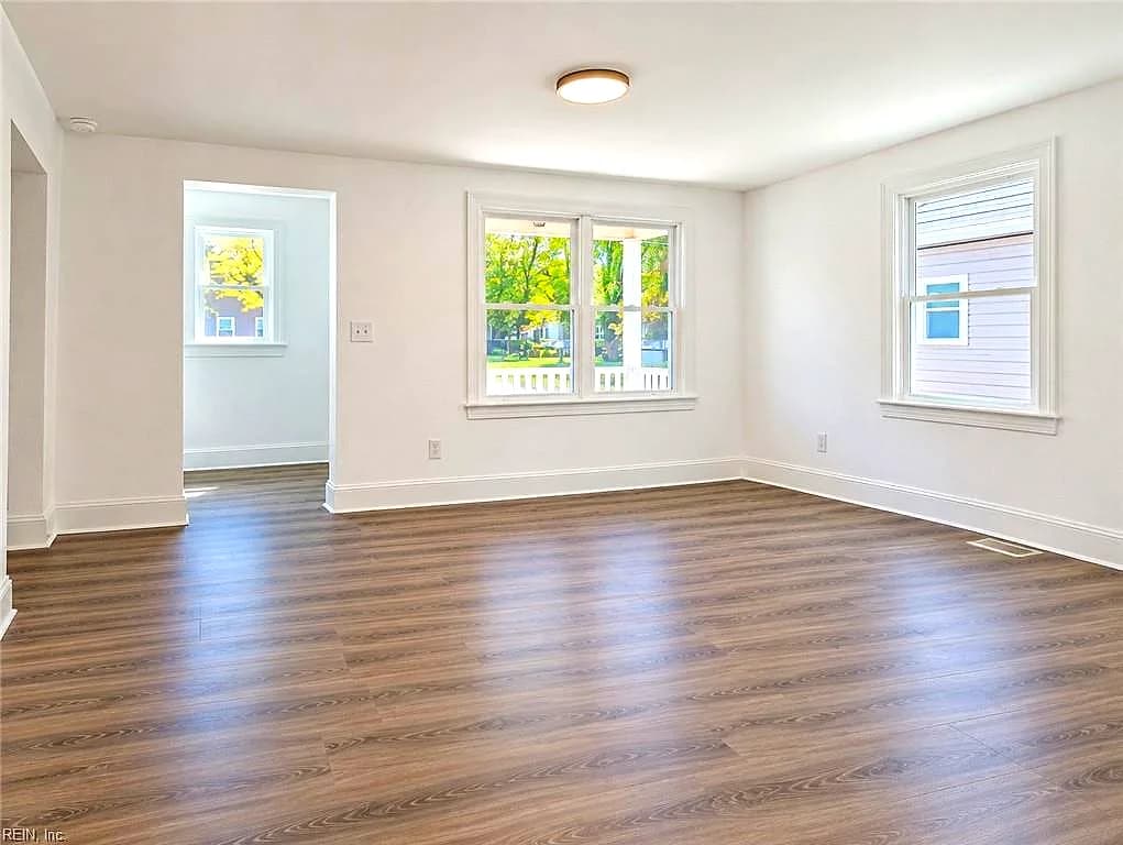 2630 Woodland AVE, NORFOLK VA 23504 - Photo 4