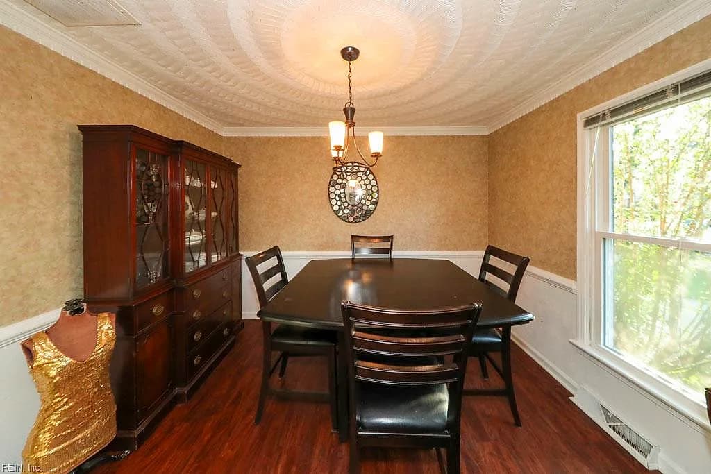709 Caravelle DR, CHESAPEAKE VA 23322 - Photo 5
