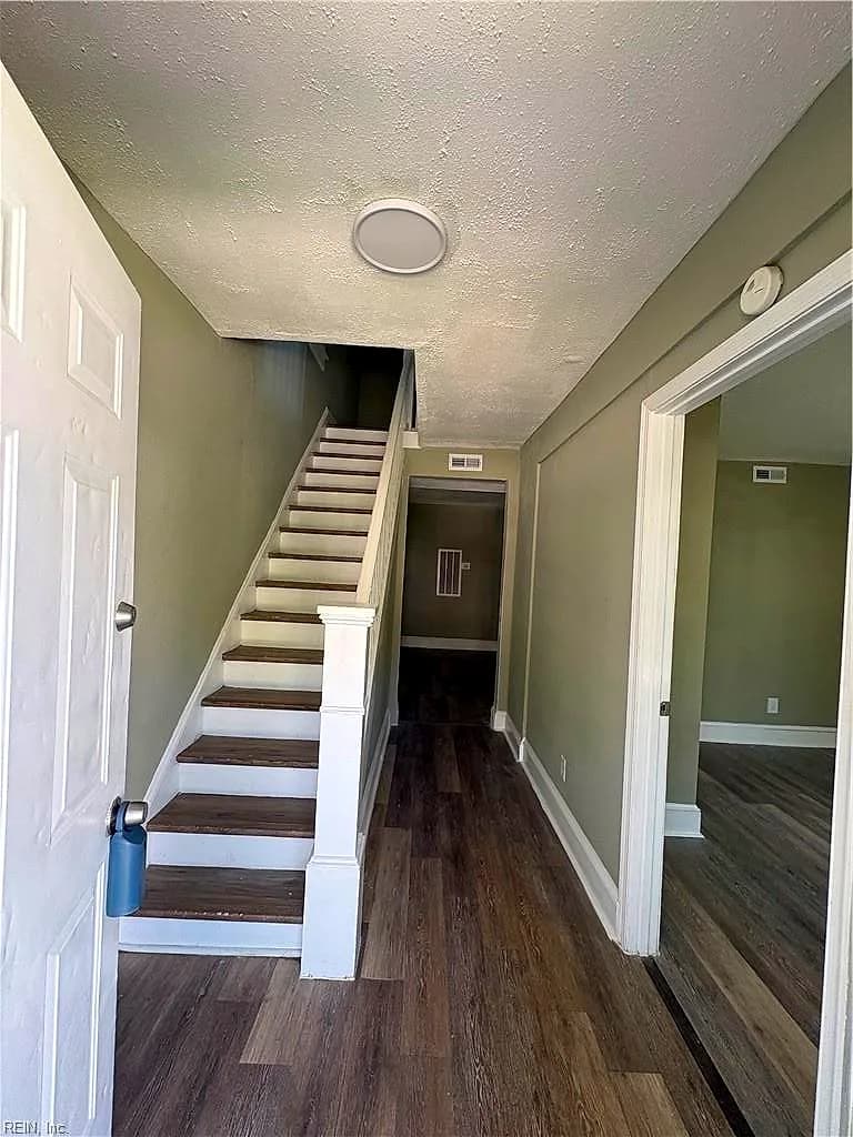 1218 27th ST, NEWPORT NEWS VA 23607 - Photo 4