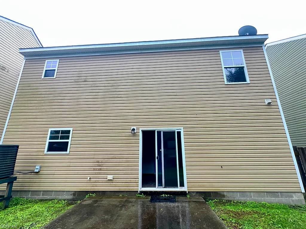 1055 Calloway AVE, CHESAPEAKE VA 23324 - Photo 3
