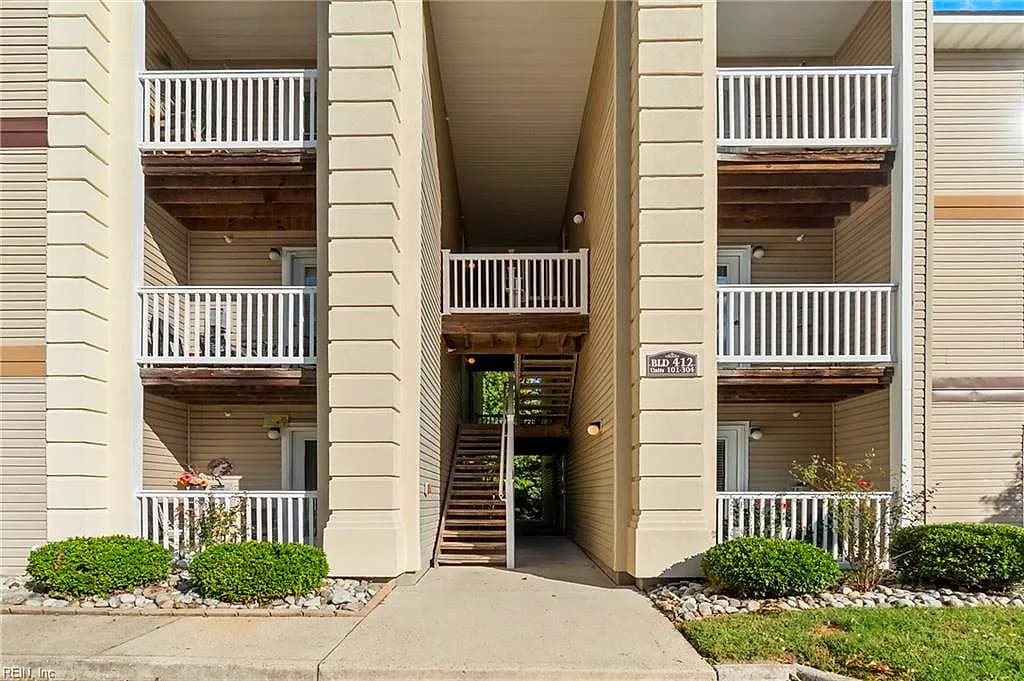 412 Egret LNDG #302, VIRGINIA BEACH VA 23454 - Photo 3