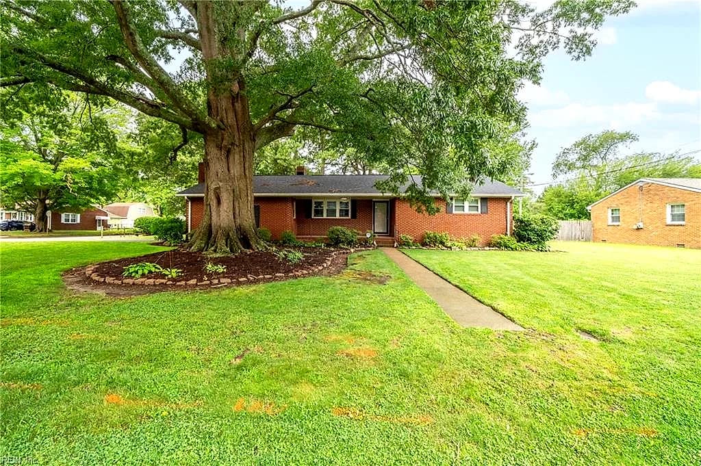 2600 Janson DR, CHESAPEAKE VA 23321 - Photo 4