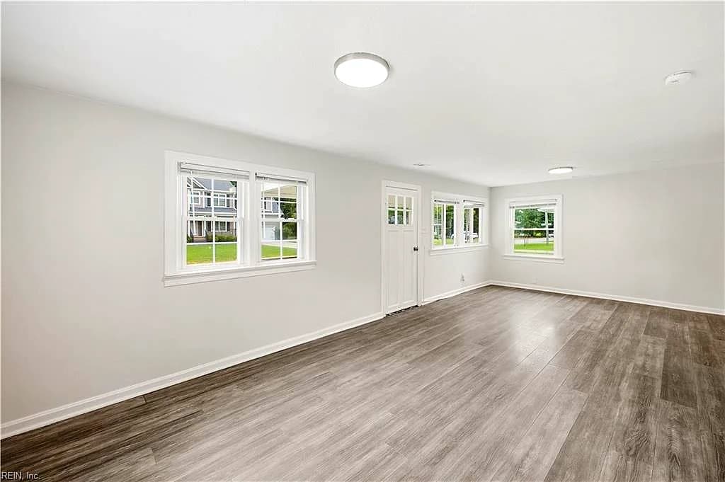 303 Firby RD, YORKTOWN VA 23693 - Photo 3
