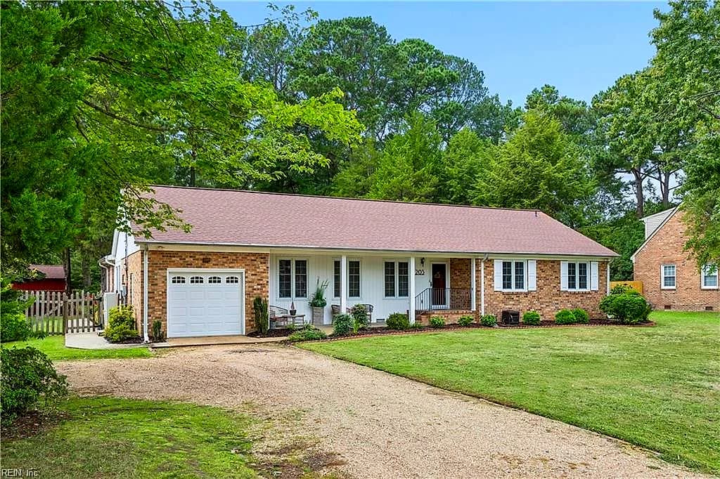 203 Bayview DR, YORKTOWN VA 23692 - Photo 3