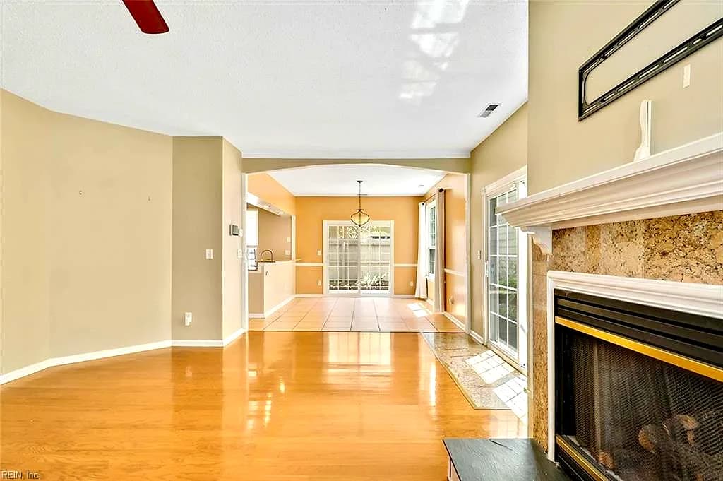 4824 Haymarket DR, VIRGINIA BEACH VA 23462 - Photo 5