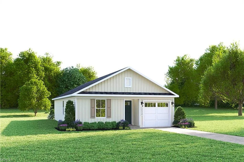 212 Andrews AVE, FRANKLIN VA 23851